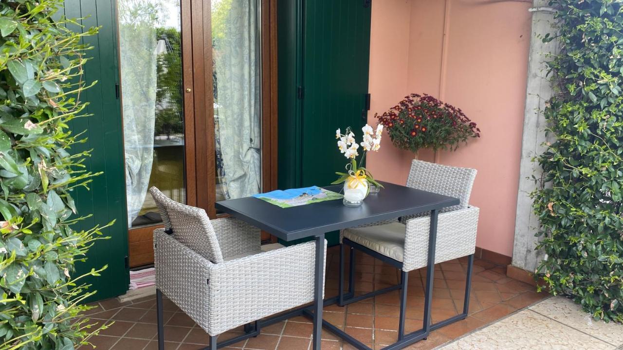 B&B Garda 4U Дезенцано-дель-Гарда Экстерьер фото