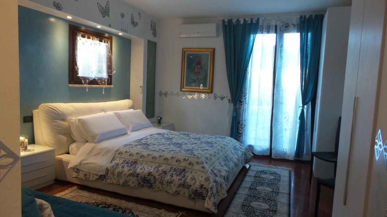 B&B Garda 4U Дезенцано-дель-Гарда Экстерьер фото