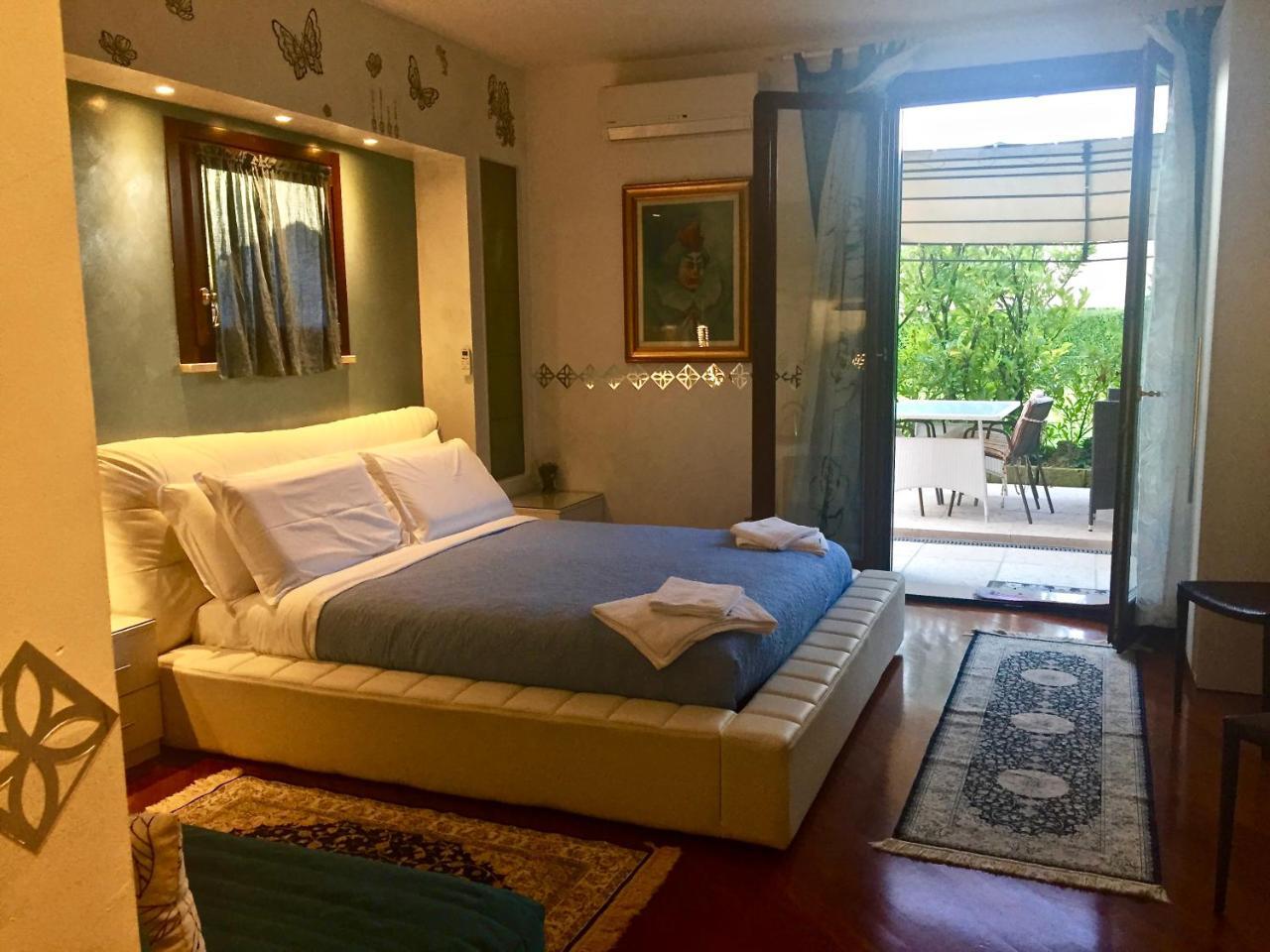 B&B Garda 4U Дезенцано-дель-Гарда Экстерьер фото